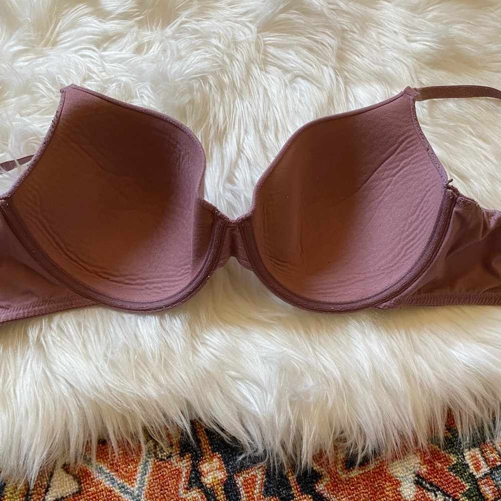 Two 36D Bras - Picture 7 of 13